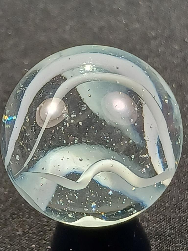 Vitro .83″ Snow White 6 Vein Caged Cat’s Eye Shooter NM Serious Marble A301