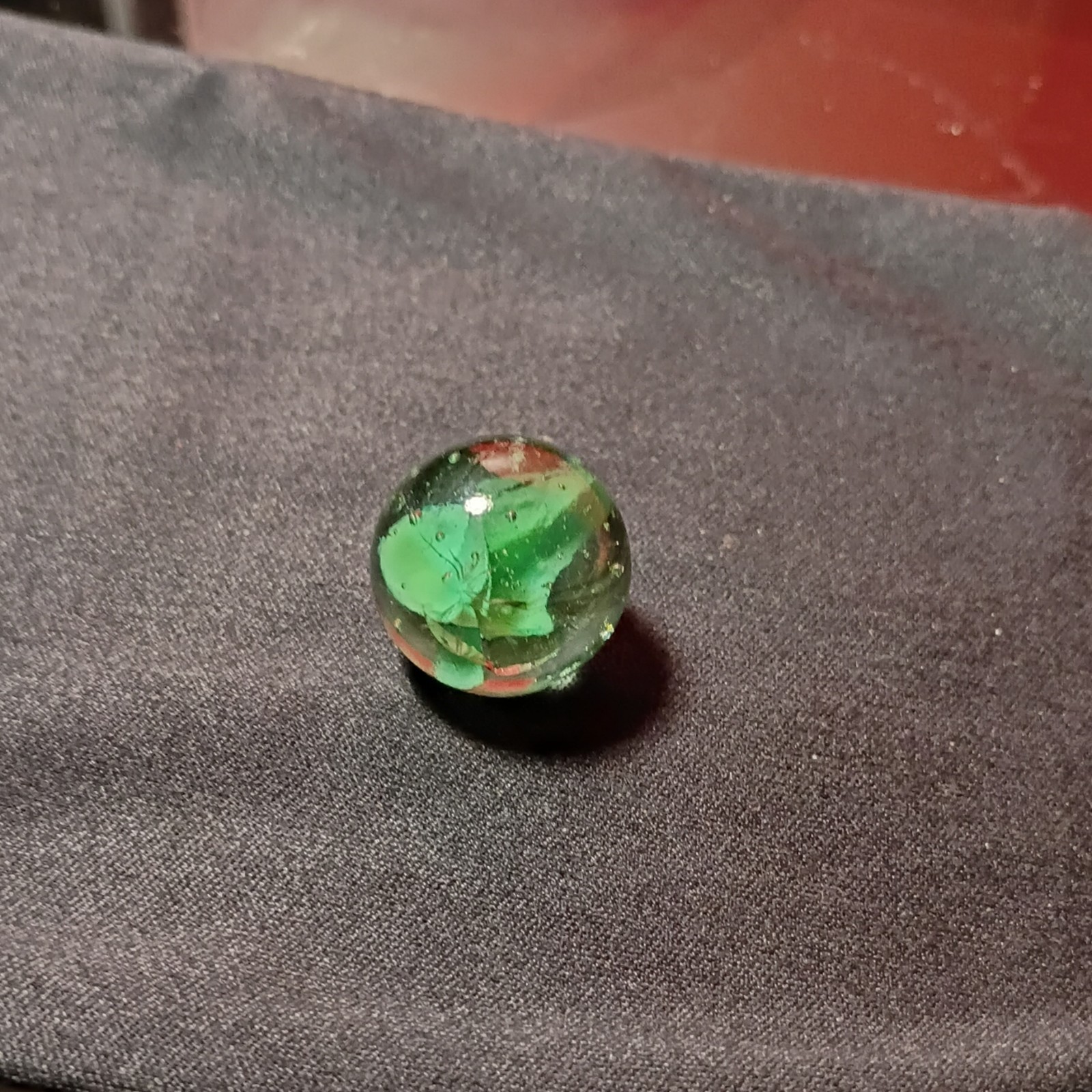 Single Glass Swirl Toy Marble, Green Swirl, Ages 4-7 8-11 12-16 17+ Years