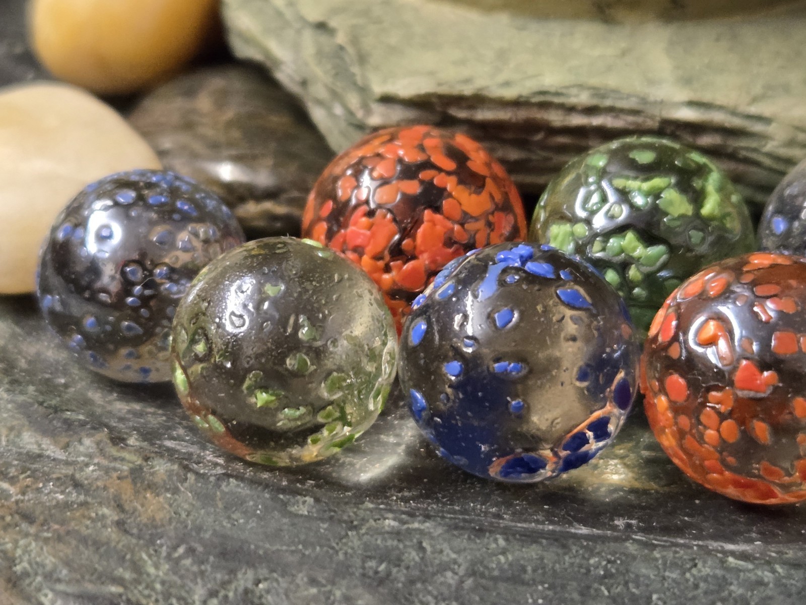 VTG MARBLES Lot Of 12 Glass. Confetti Speckled Translucent multicolored