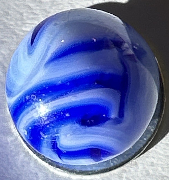 Vintage Akro Agate Peltier Art Blue Flames Swirl Glass Marble .61” White 16mm