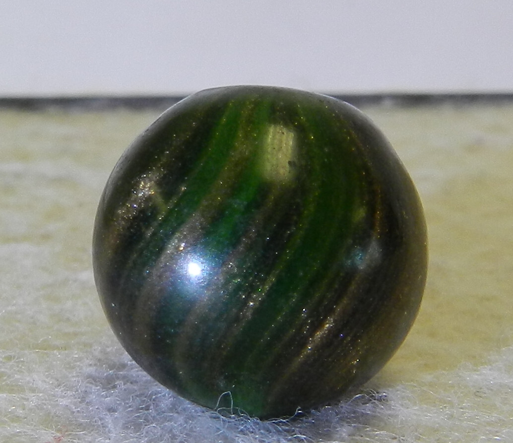 #16143m Vintage Dark Green German Handmade Mist Lutz Marble .65 Inches