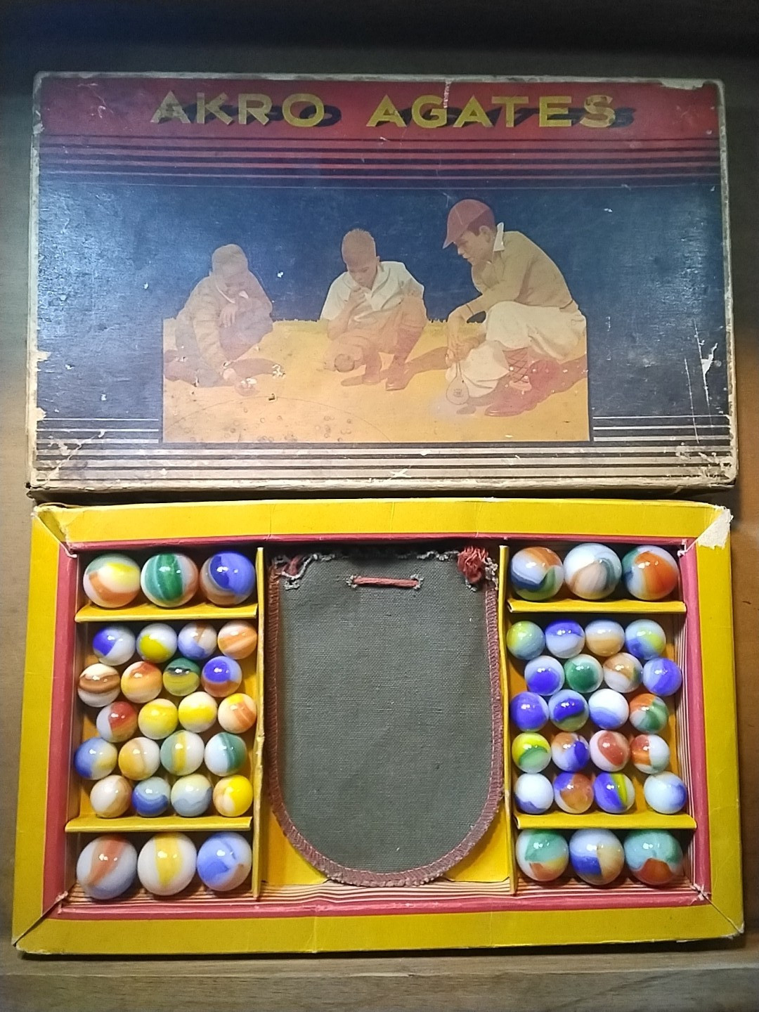 Original Vintage Akro Agate Box #250 With Marbles & Pouch Complete 1930’s Set