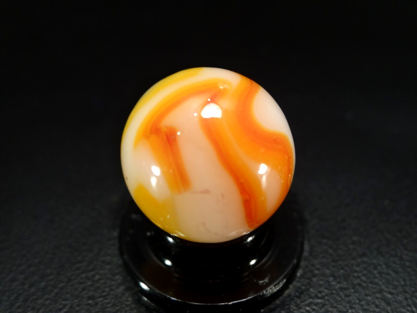 ALLEY AGATE * BLOODY EGG YOLK * Unique Tri Colored Beauty