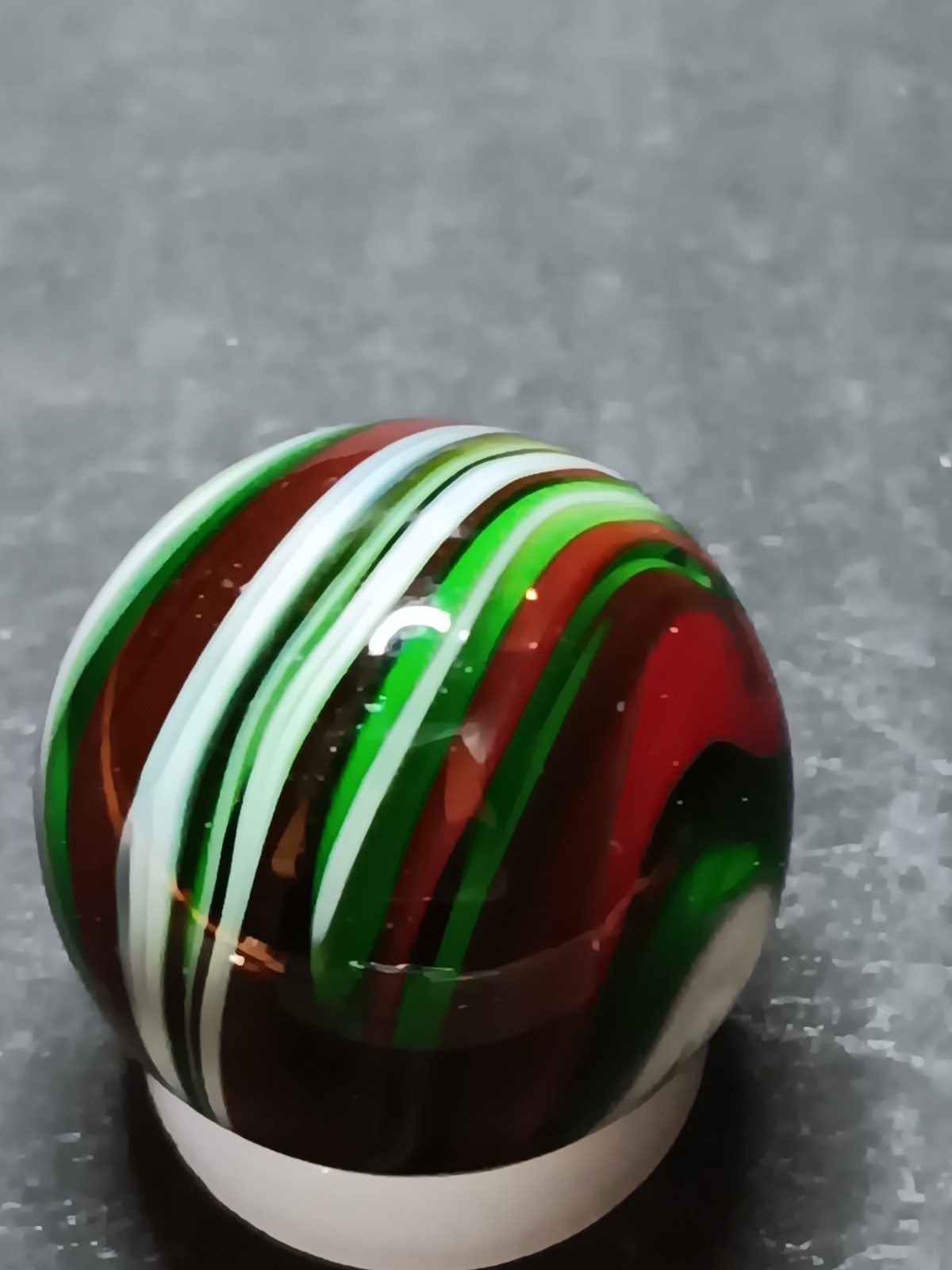 Handmade Swirl Glass Marble Red Green White, 0.83 Inch, Ages 8+