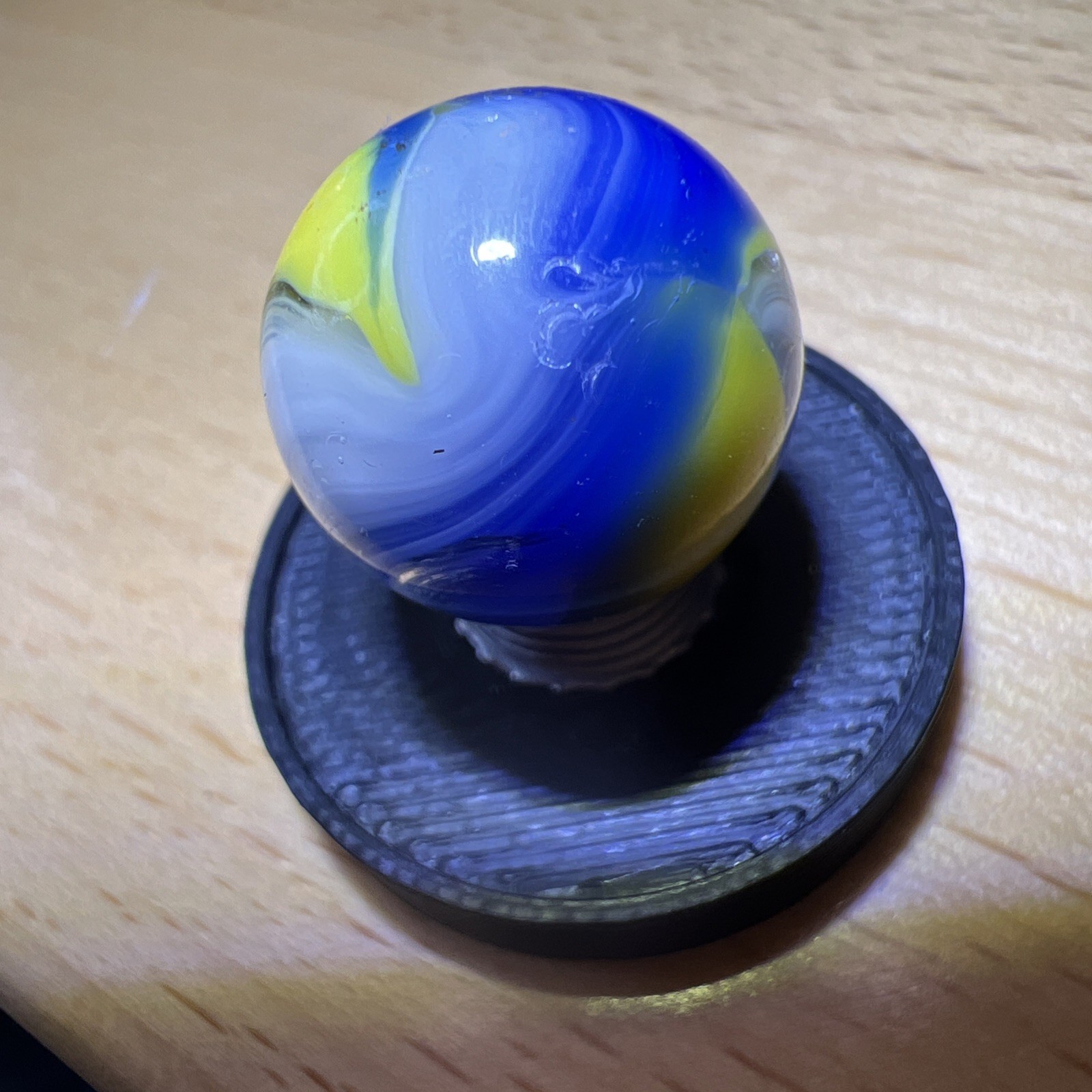Vintage Akro Agate Popeye Marble Blue & Yellow 0.62