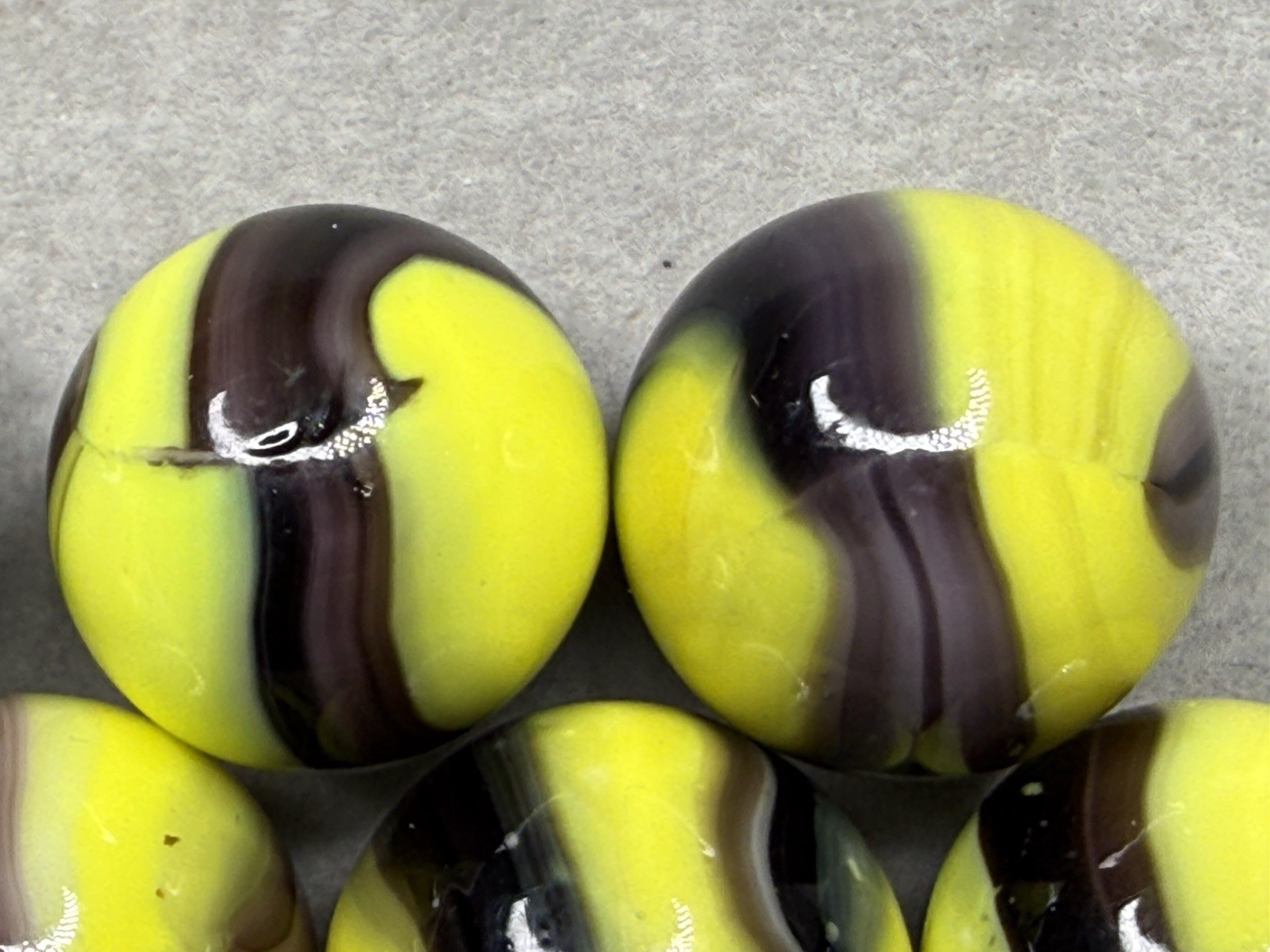 Lot Of 11 Marble King Bumblebee Marbles .61” To .66” NM(+) To Mint