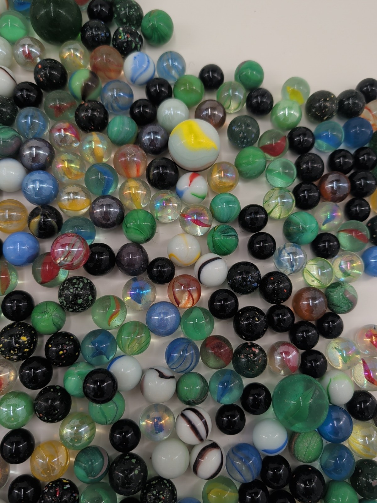 Vintage Marbles Estate Glass Multicolor Cats Eye Speckled Shooters 6lb 4.9Oz Lot