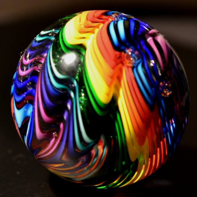 JAMES ALLOWAY GLASS MARBLE/2.743″-RAELYNBOW #63-10 COLOR RAINBOW-WORLDWIDE FAST