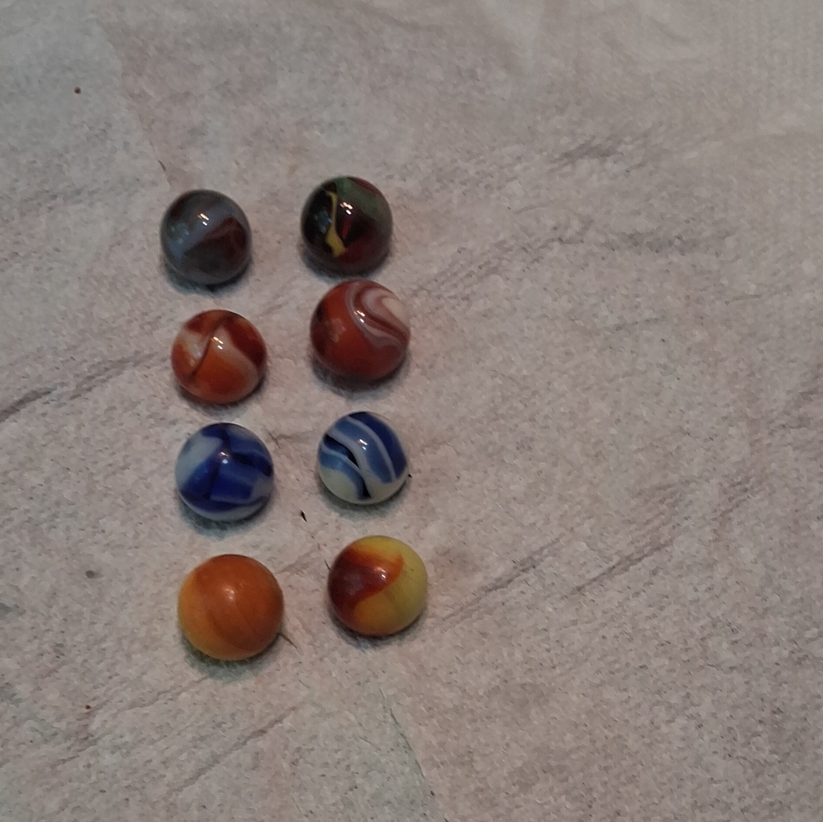 Lot of 7-8 Swirl Pattern Glass Toy Marbles Machine Made Assorted Age 17+