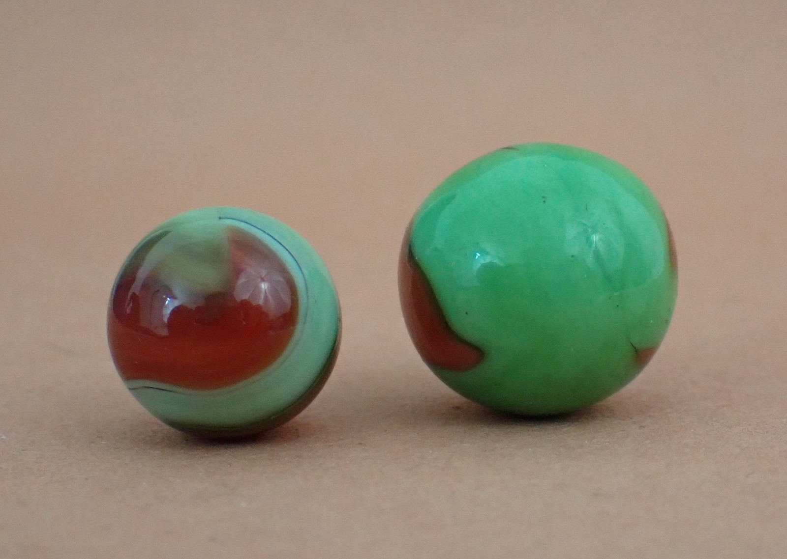Pair Vintage Akro Corkscrew CAC or Alley Swirl Lime Green & Oxblood Red #13