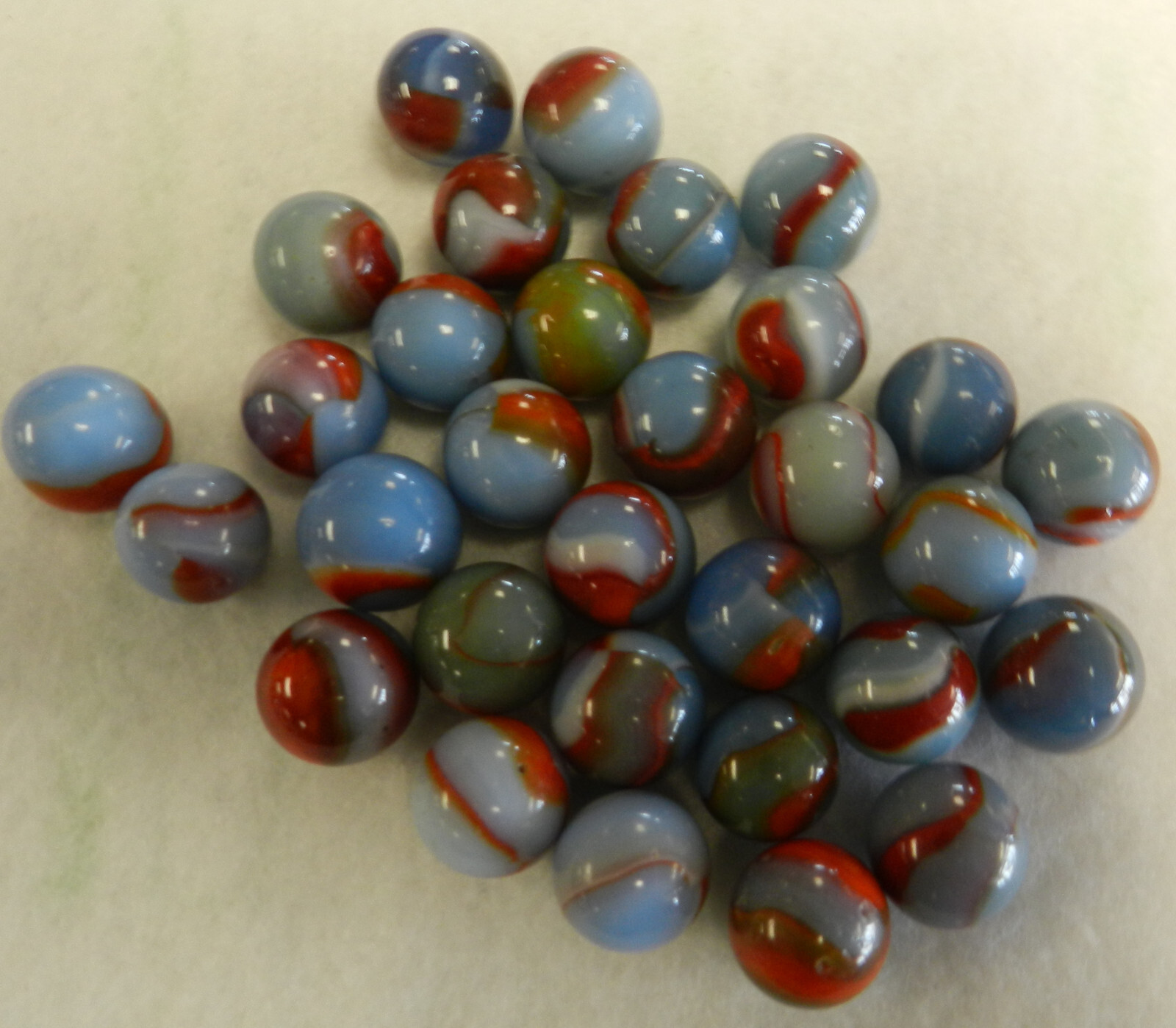 #19309m Vintage Group of 30 Peltier Glass Marbles .58 to .66 Inches