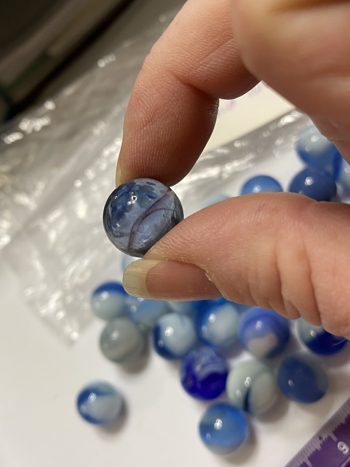 Marbles 25 ANTIQUE / VINTAGE BLUE White Swirl Glass Marbles Estate #2