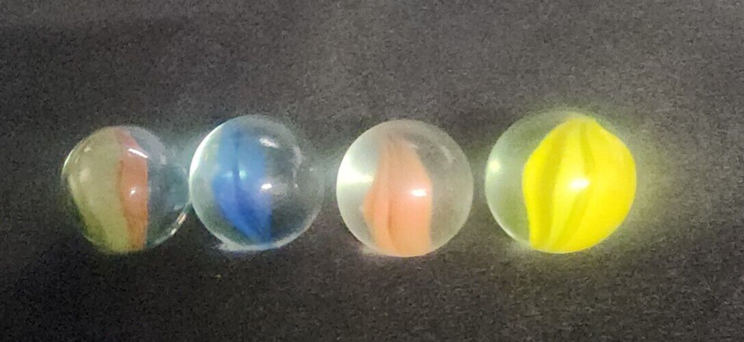 Great Set Of 4 Vintage Cats-Eye Marbles 1 Inch 1 Multicolor & Other Great Colors