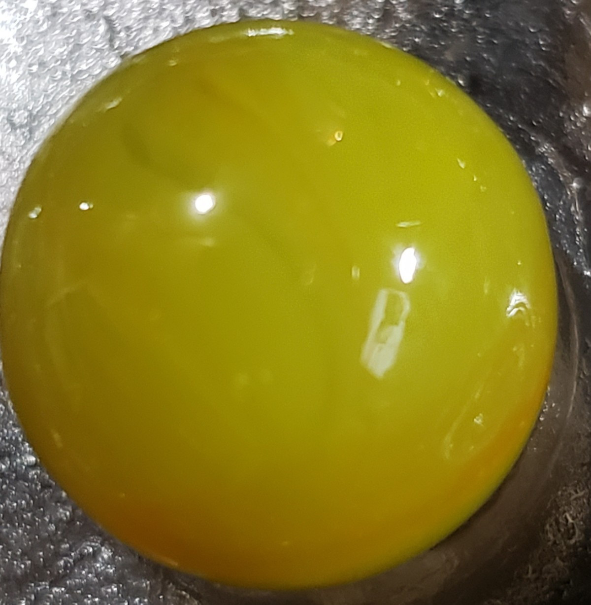 HTF Akro Agate ELECTRIC CADMIUM YELLOW LEMONADE UV MARBLE WET MNT SZ 19/32
