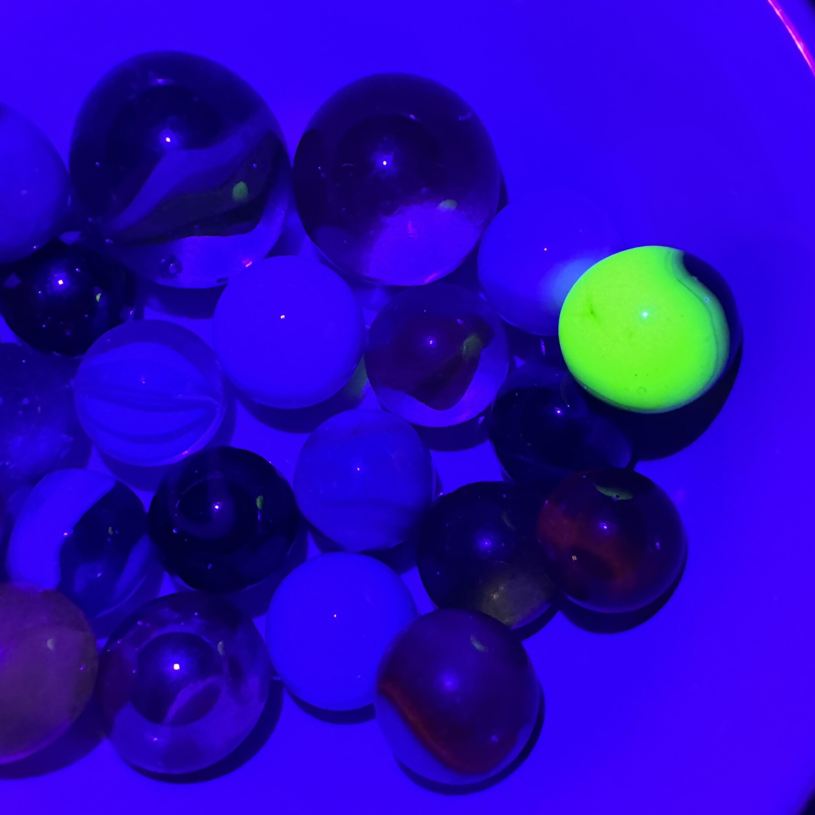 Vintage Marble Lot Of MARBLES UV Reactive Cadmium Uranium Lot #80