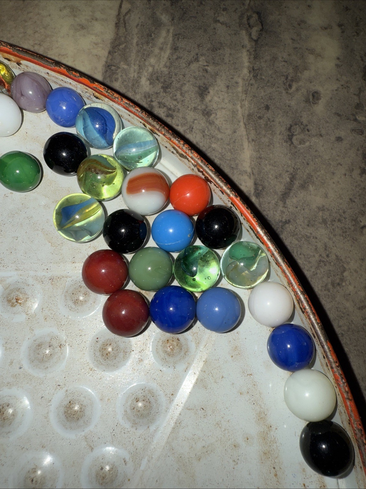 Lot of 186 Vtg Glass Marbles Multiple Colors Mini Glass Coffee Pot Used