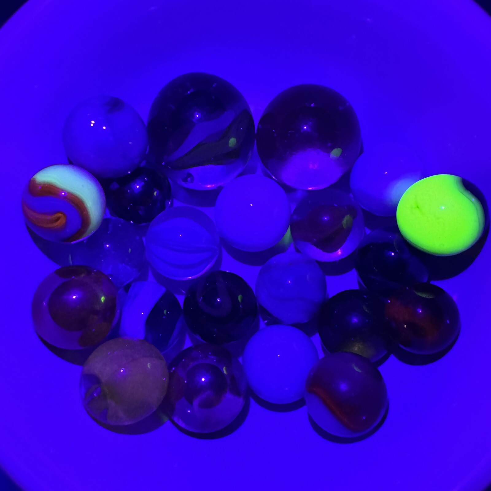 Vintage Marble Lot Of MARBLES UV Reactive Cadmium Uranium Lot #80