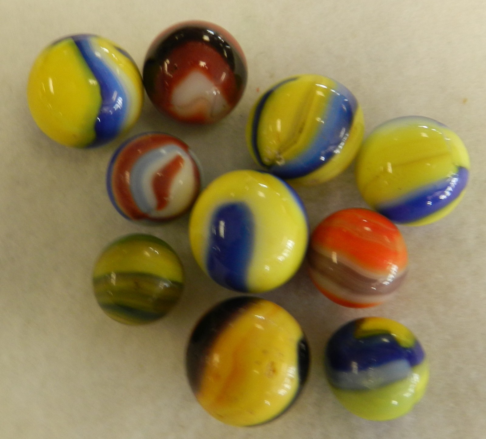 #20480m Vintage Group of 10 Mixed Marble King Marbles .61 to .75 Inches.