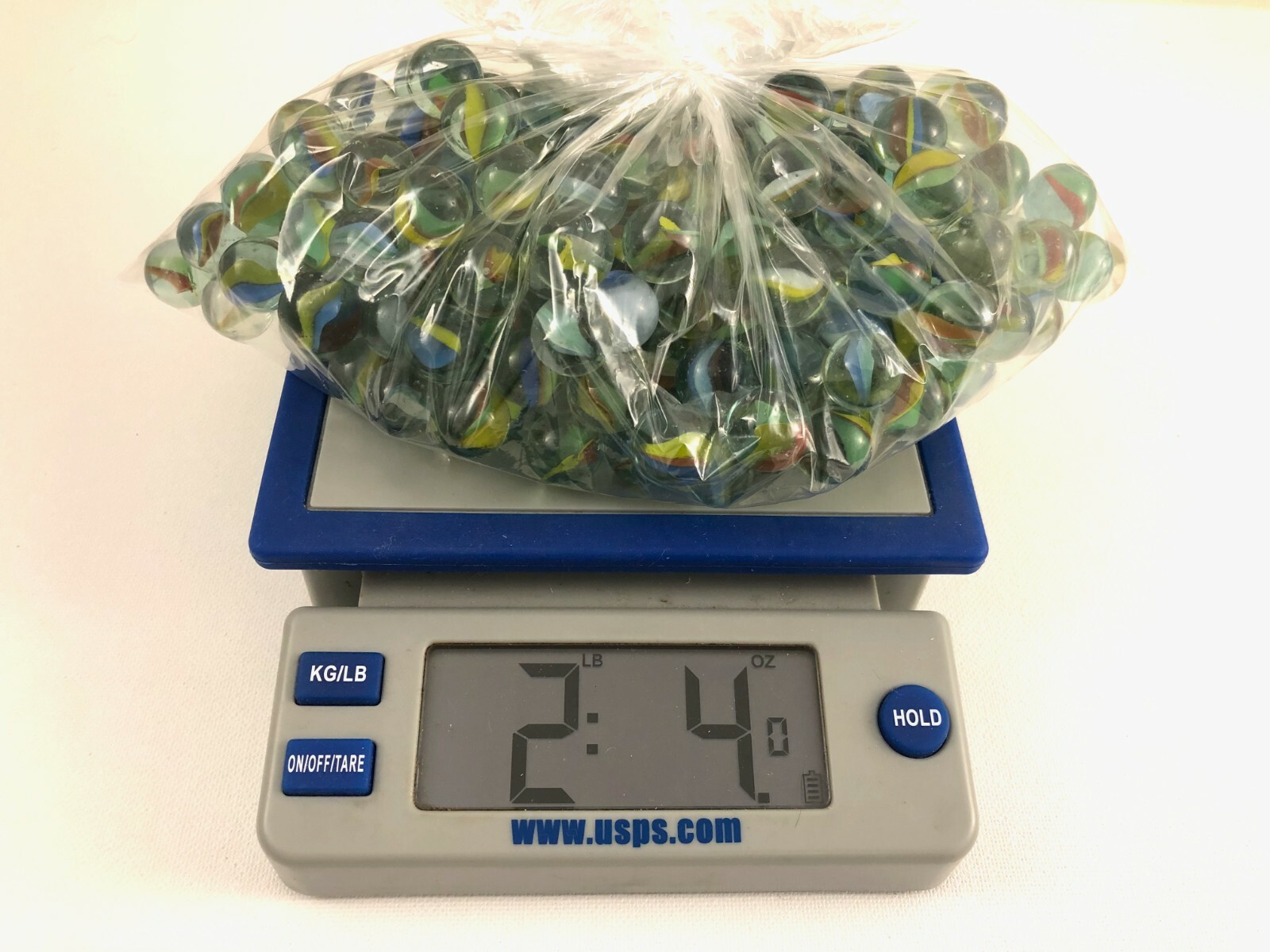 CATS EYE MARBLES ASSORTED LOT 2 POUNDS 4 OUNCES 194 MARBLES
