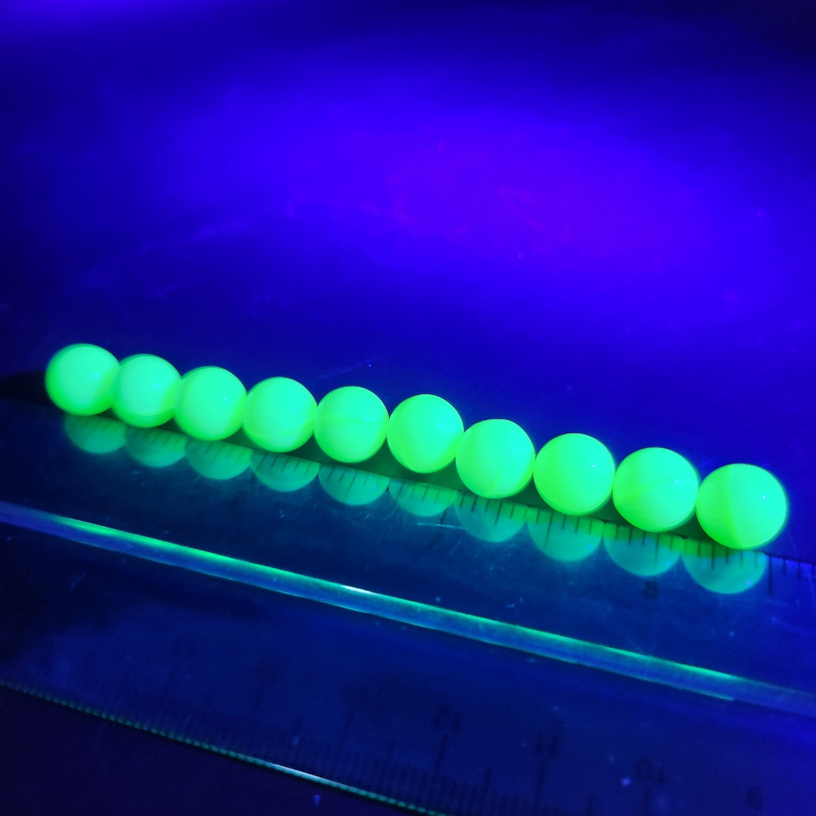 Lot Of 10 Custard Cream Vaseline Glass Uranium Glass Marbles Uv Glow