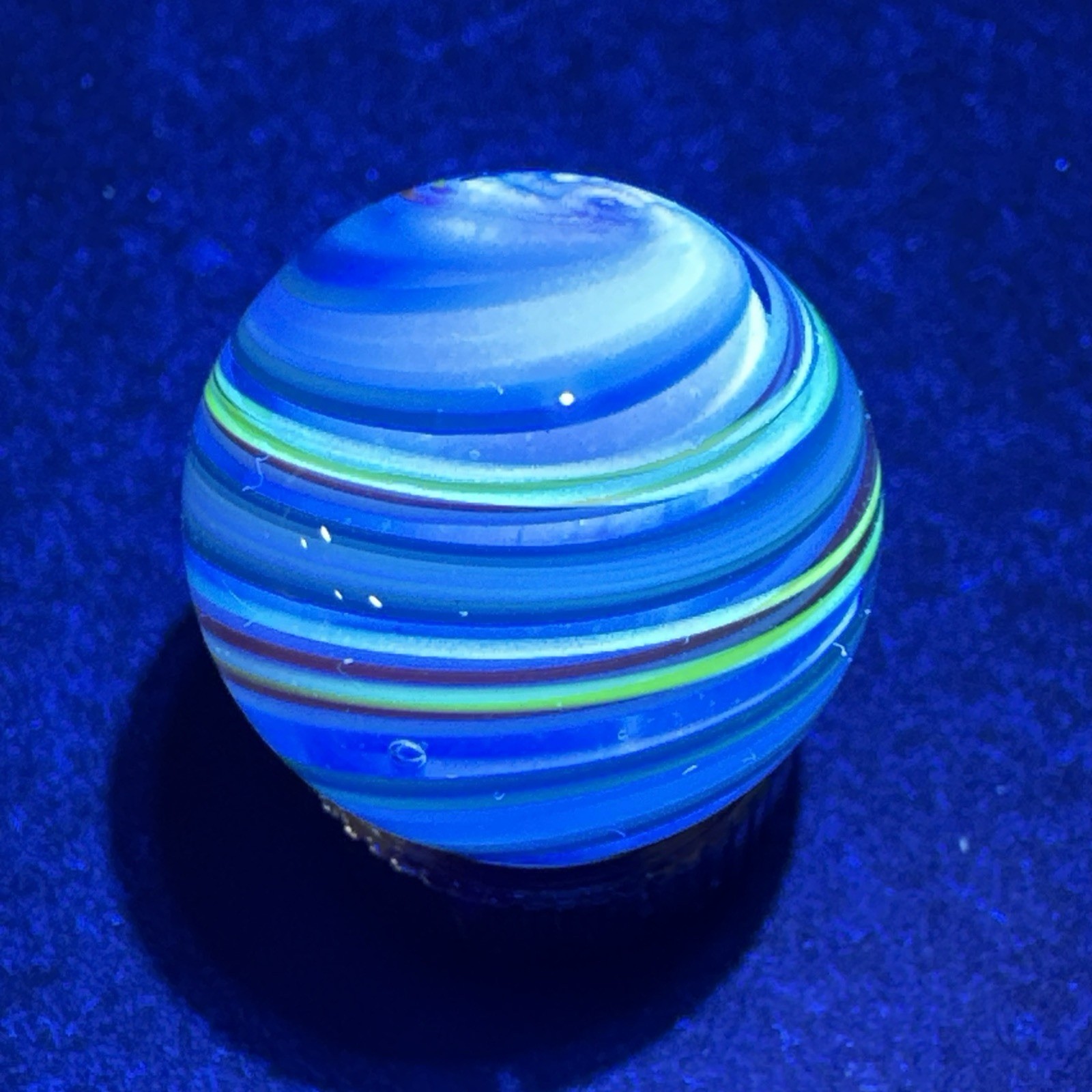 Contemporary Handmade Art Glass Marble .72″ Orange Blue White Swirl MIB Boro UV