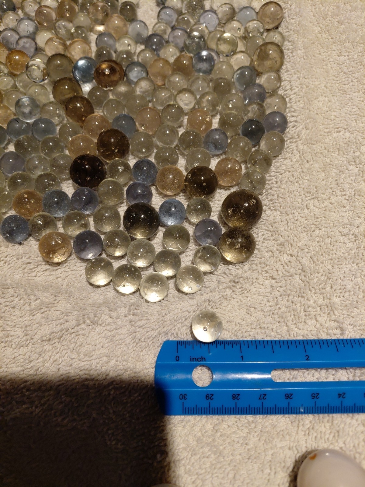 1.15 POUNDS CHAMPION 1/4″ (+or -) TRANSPARENT MARBLES $13.99 !! Exact Marbles