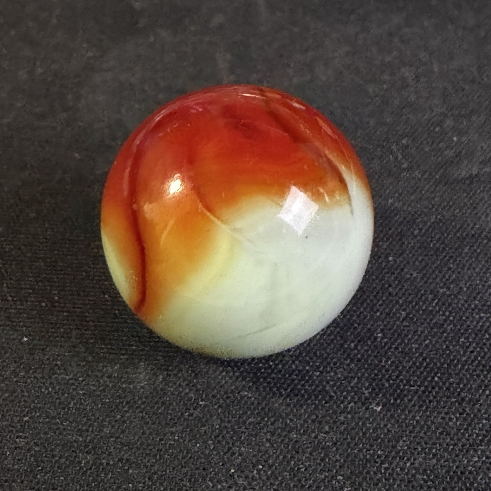 Set of 2 Jabo Classic Shooter Marbles .91″ & .96″ Slight Glow