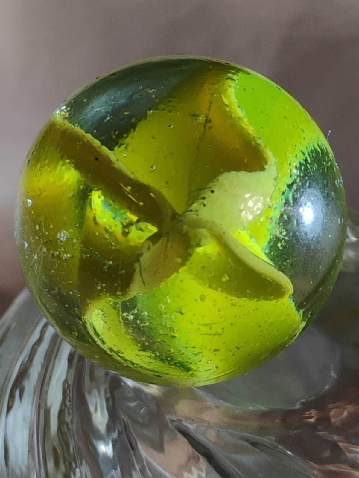 Vintage Crazy .95 Vitro Peltier Marble King Hybrid Cobra Shooter Size Marble ?