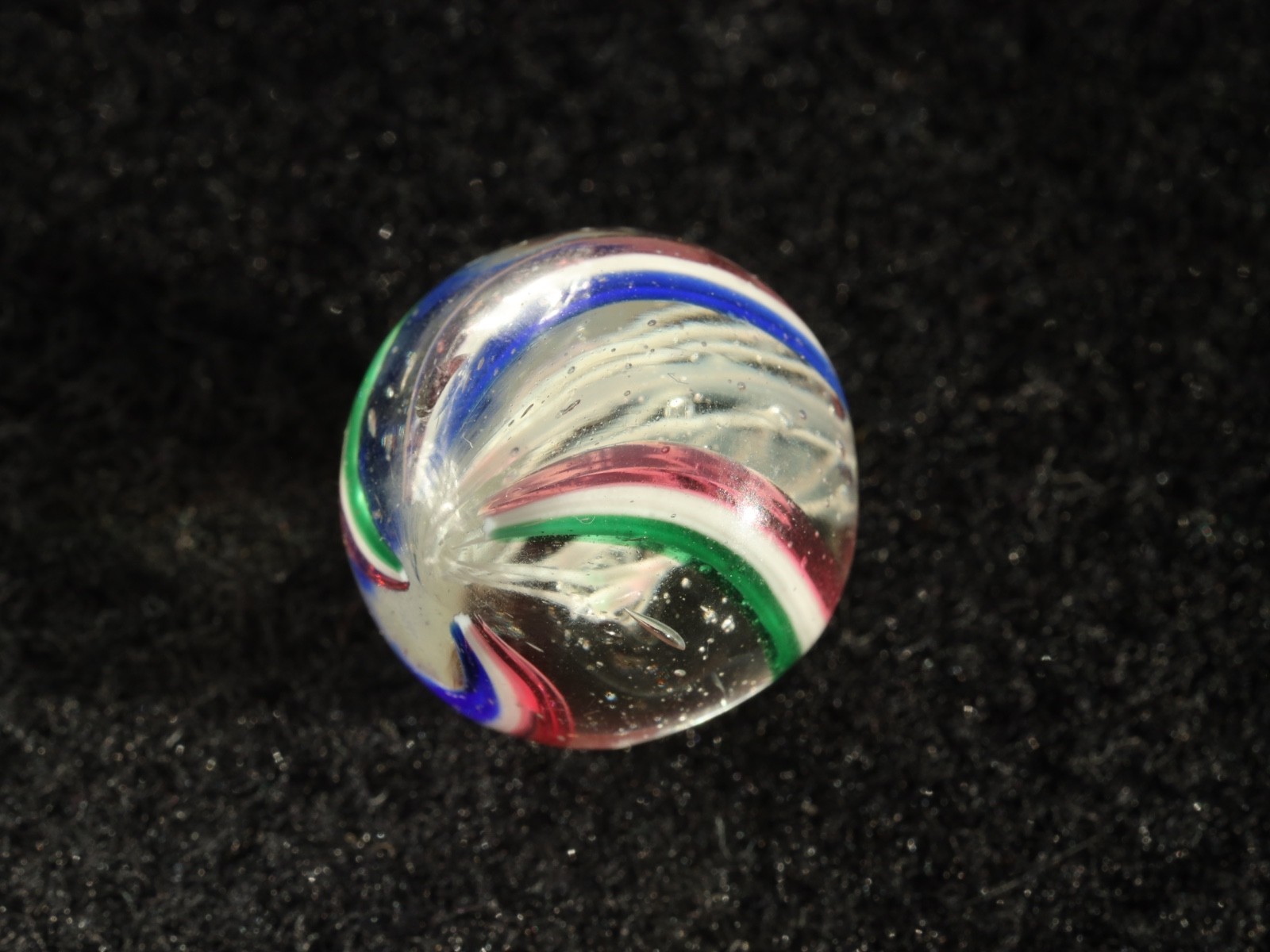 GORGEOUS German Handmade RED GREEN BLUE Latticinio Core Marble .74″ M Condition