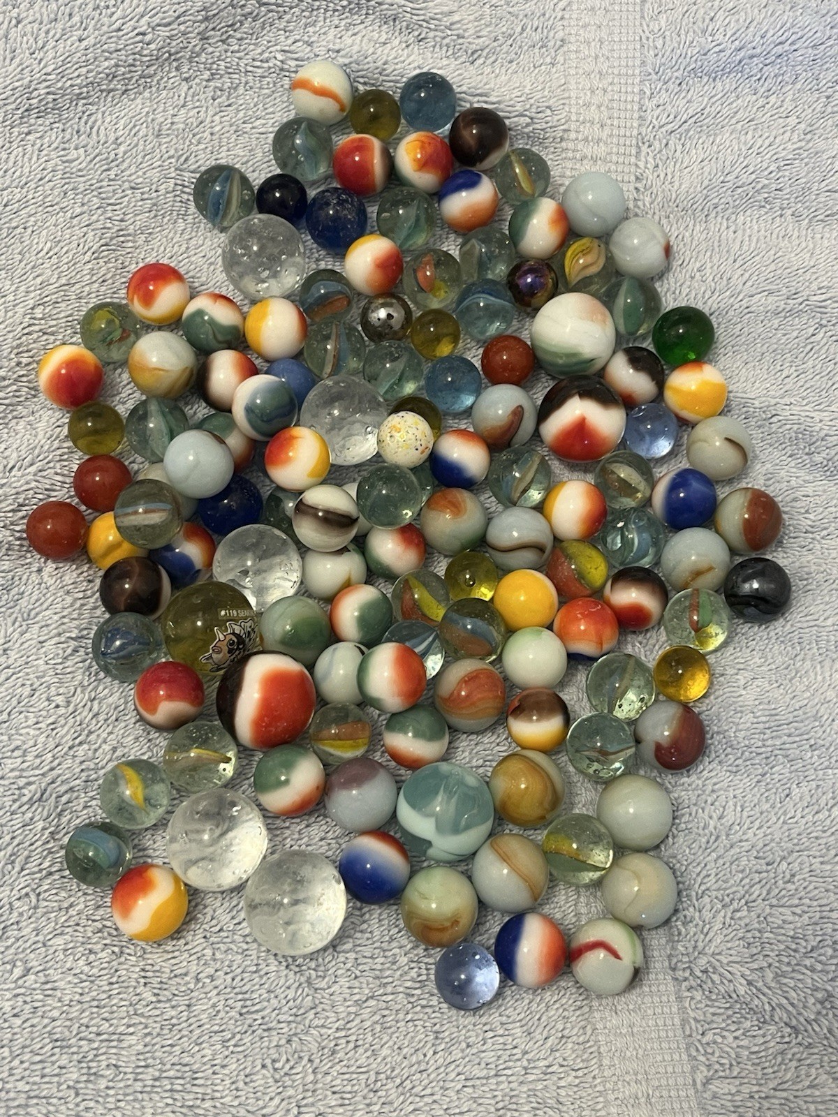 Jar of Vtg Marbles Beach Ball Cat Eyes Glass Shooters Mixed Lot 130 Various Cond