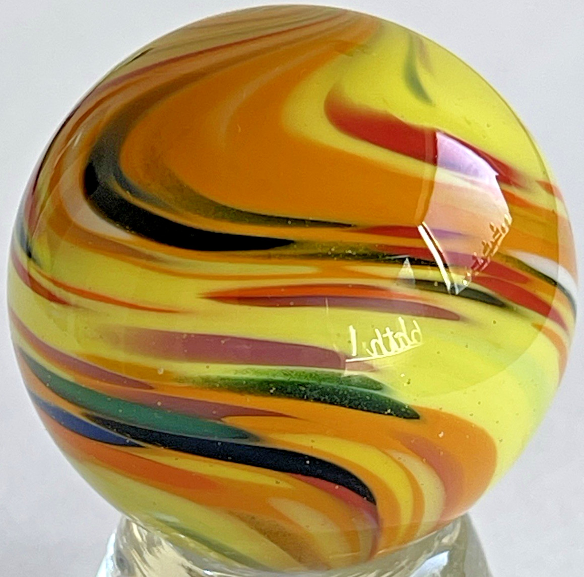 2015 RICK DAVIS MARBLE SIGNED HANDMADE GLASS ART 1.49″ ORANGE RED BLUE GREEN