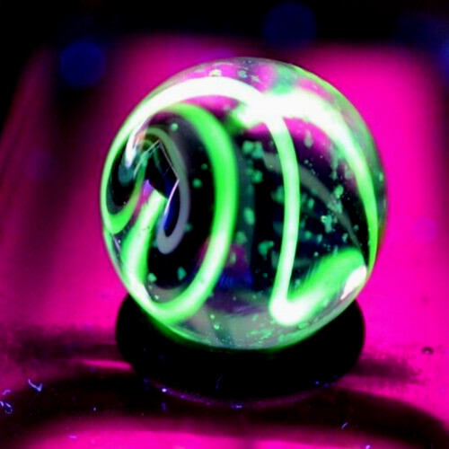 BRIAN TRILLAS GLASS MARBLE/.725″CRUSHED OPAL, GREEN BLACKLIGHT RAINBOW CORKSCREW