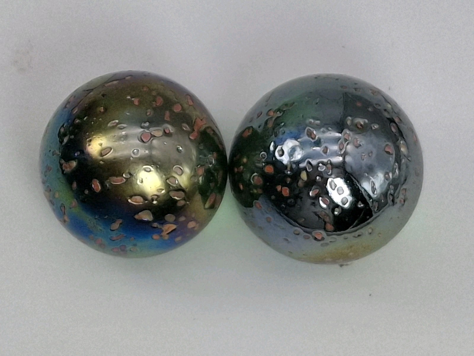 2 Marble Boulders 35mm Glitterbomb Green Iridescent Confetti Glass Ball Metallic