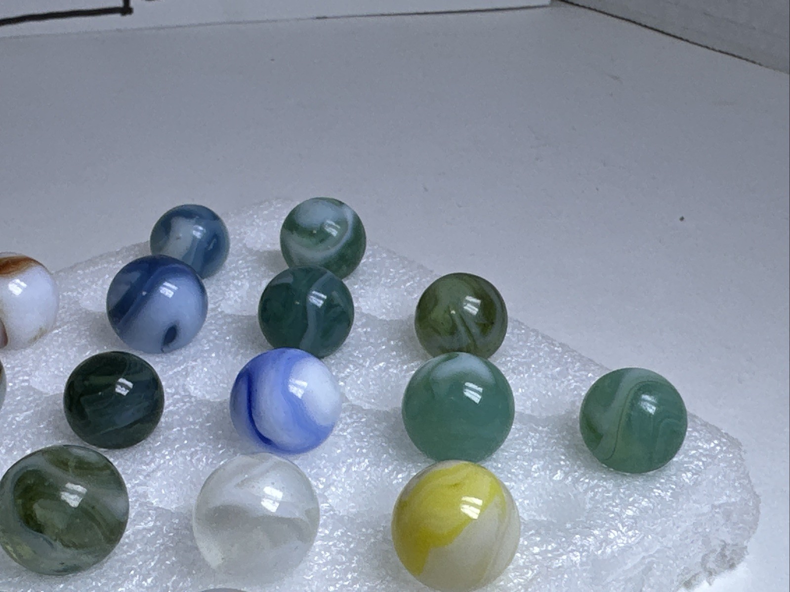 370 Lot Of 30 Vintage Cairo Swirl Marbles!