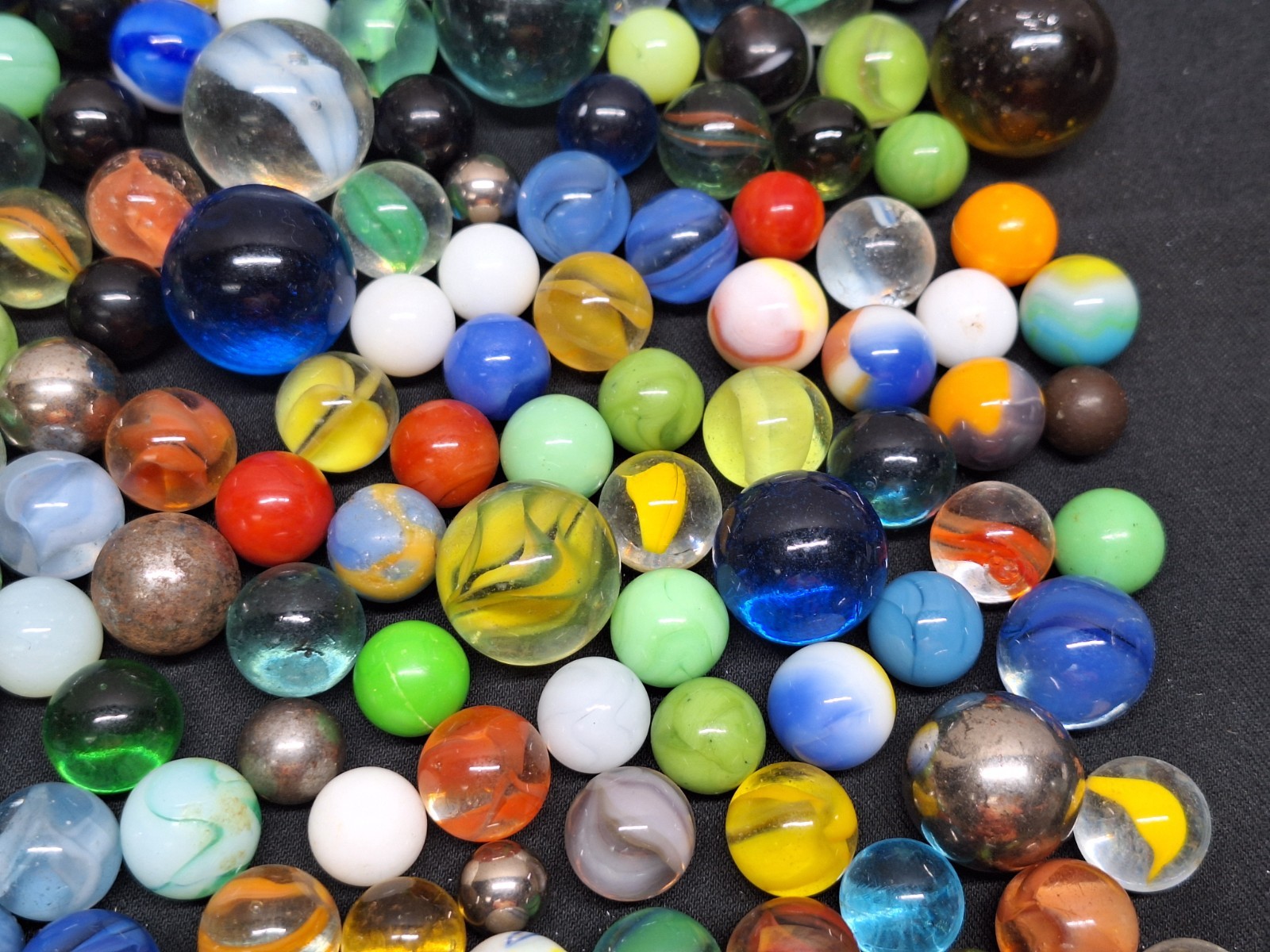 Vintage MARBLES QUART JAR of OLD GLASS MARBLES about 4.5 Pounds