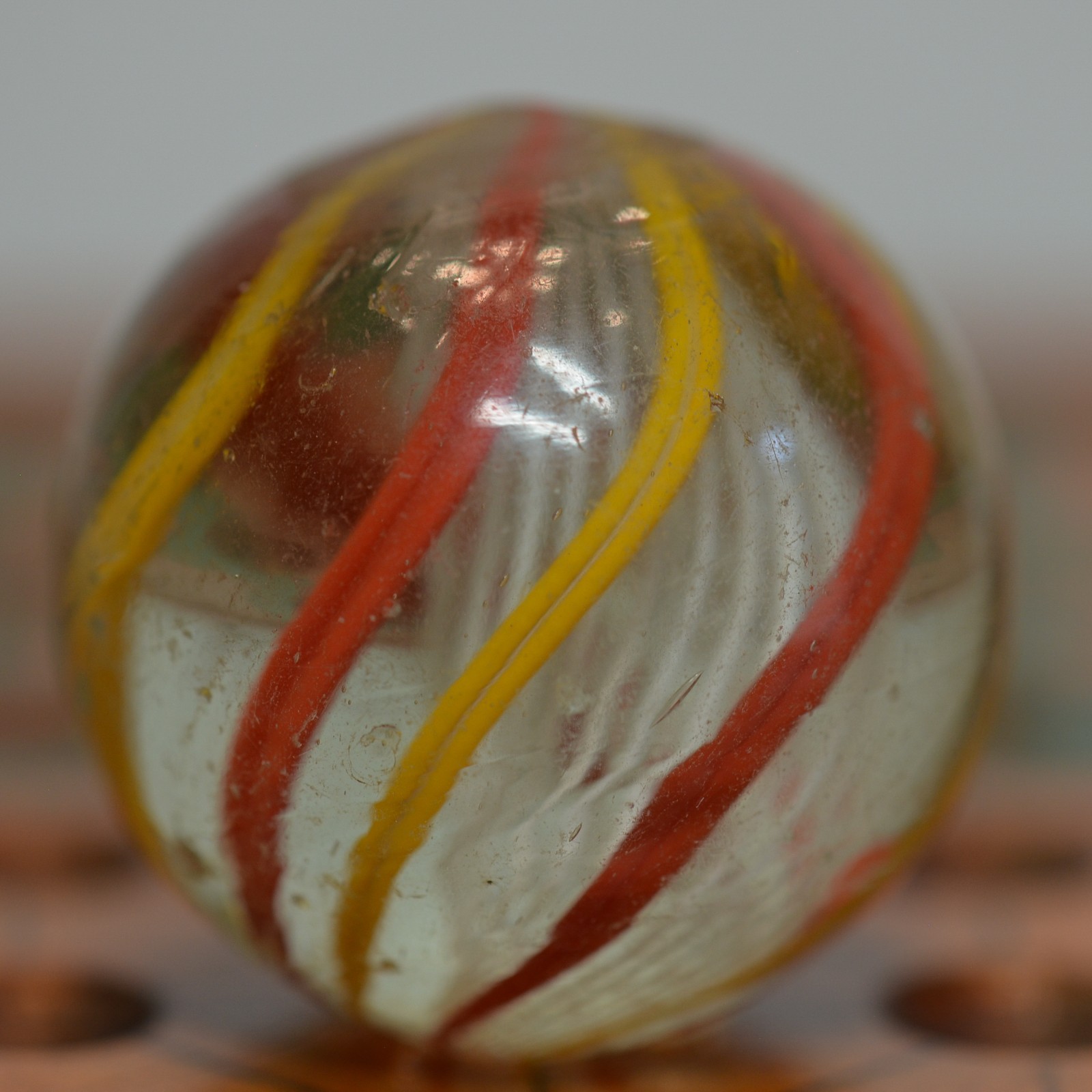 Handmade White Latticinio Swirl Marble, Shooter 1.23in Near Mint 1860-1920 S1560