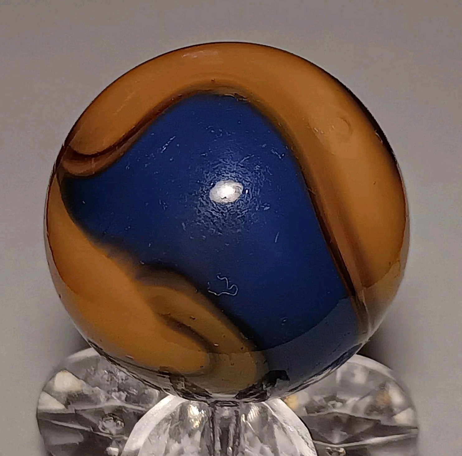 Akro Agate “Jolly Rodgers” Corkscrew Marble. .89″ NM+ HTF – BIG BOY