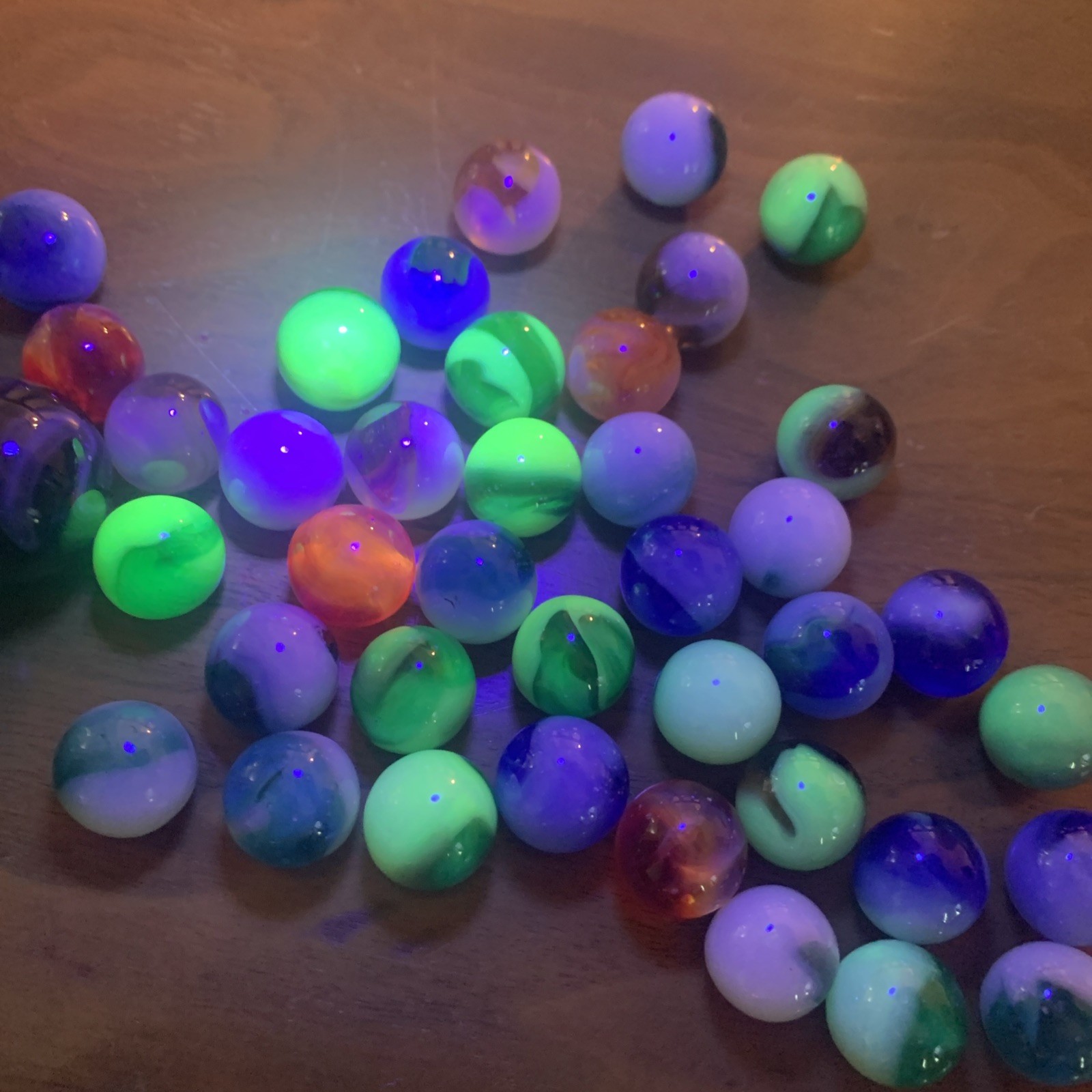 Lot Of 50 Vintage Marbles Jar Some Are Uv Glow Uranium Shooters Various Sizes