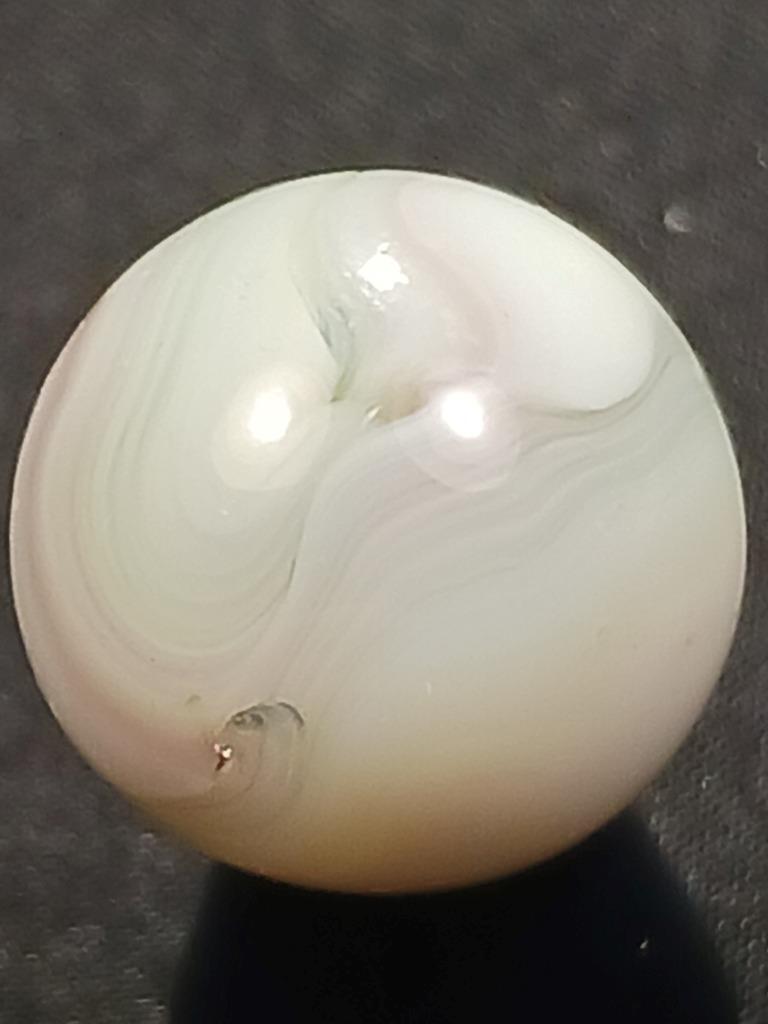 Vitro Agate Light Lavender Pearl White V-Patch Near Mint Serious Marble A125
