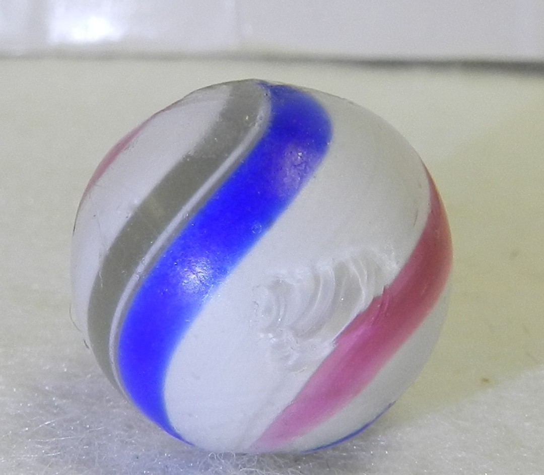 #20607m Vintage German Handmade Peppermint Swirl Marble .78 Inches