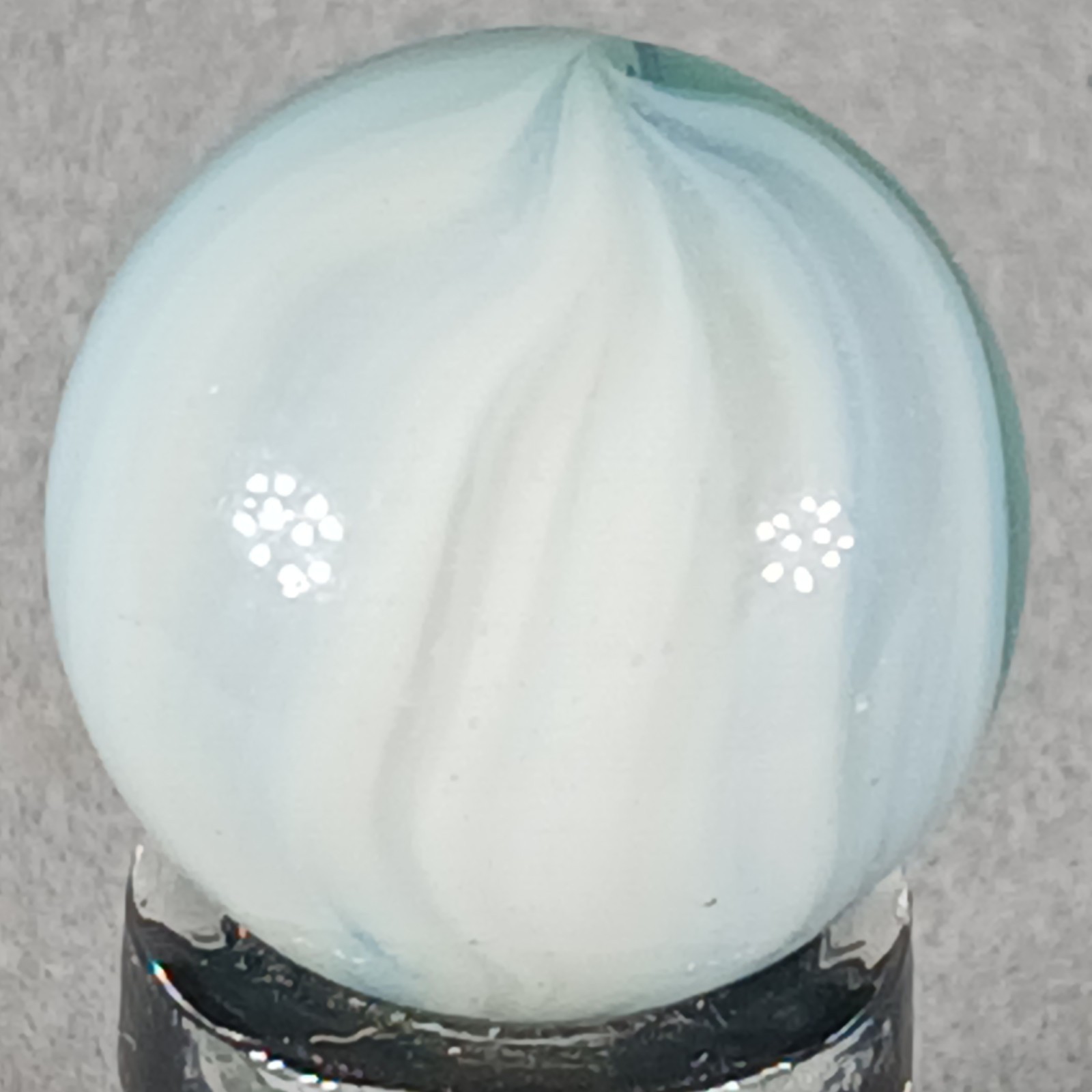 Vintage Vitro Conqueror Marble .61 Inches Near-Mint Condition Combined Shipping