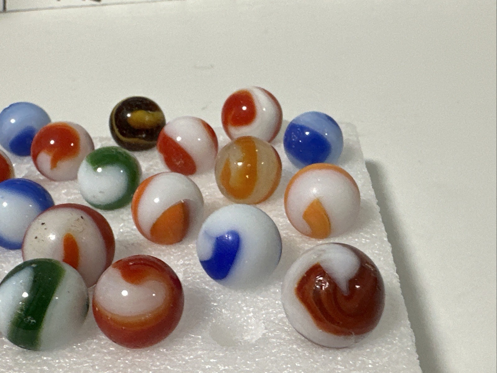 414 Lot Of 31 Akro Agate Prize Name Vintage Marbles! Played With