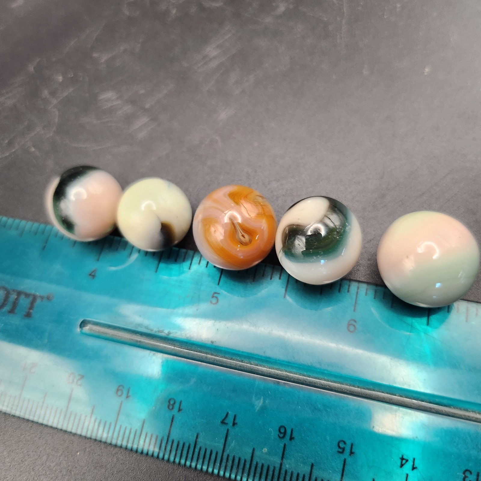 Lot Of 5 Multicolor Vaseline Glass Uranium Glass Marbles Cadmium Uv Glow