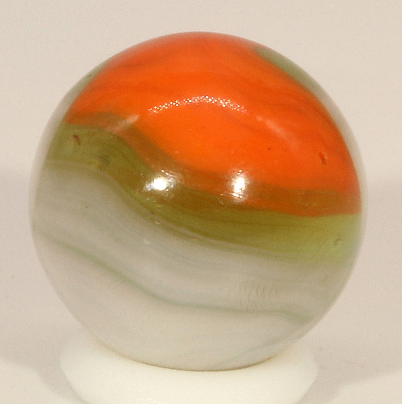 Vitro Agate Orange & White Conqueror Marble, 5/8″ Mint-