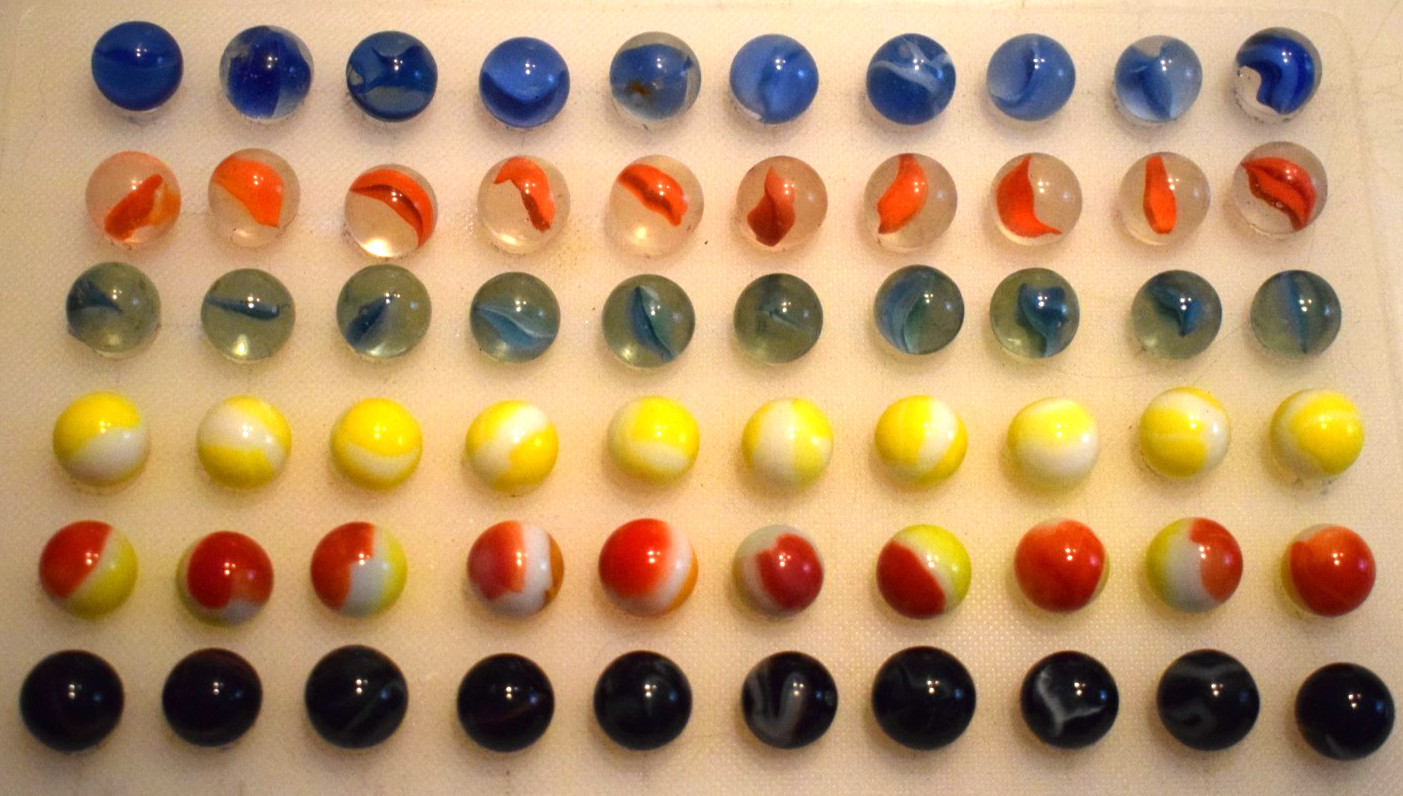 VINTAGE PELTIER CAT EYE BANANA AKRO AGATE POPEYE SWIRL PATCH MARBLES 60PCS