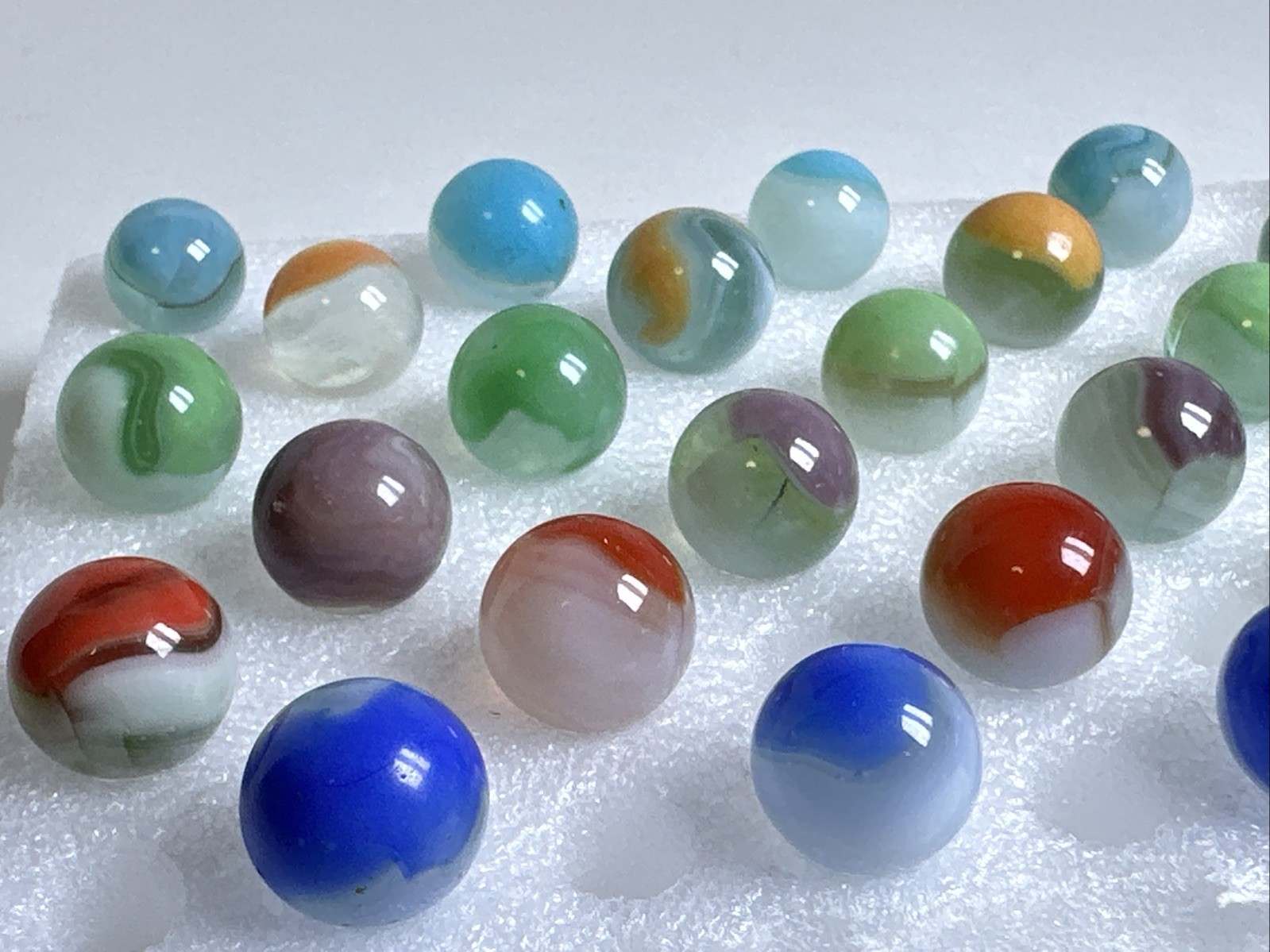 393 Lot Of 30 Vitro Agate Conqueror Vintage Marbles!
