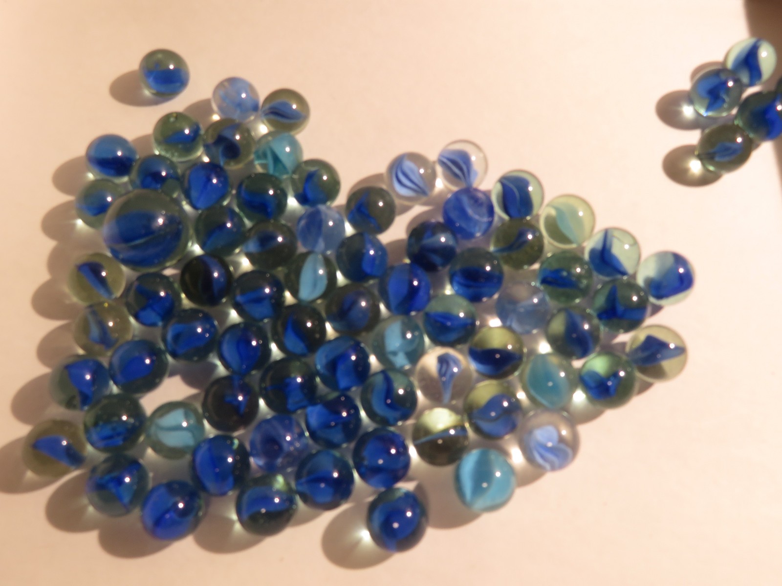 Dark Blue Cats Eye 1 Shooter and Lot of 78 Blue Glass Cats Eye Marbles Vtg