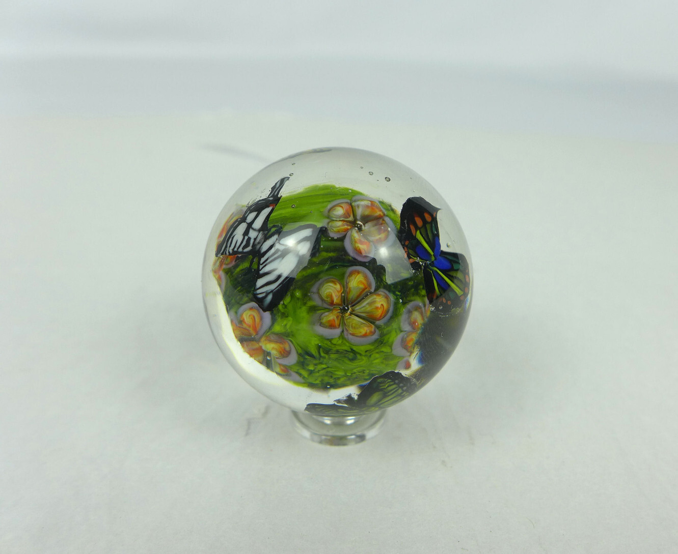 Greg Chase Buttefly Flower Art Glass Marble 2008 1.76″