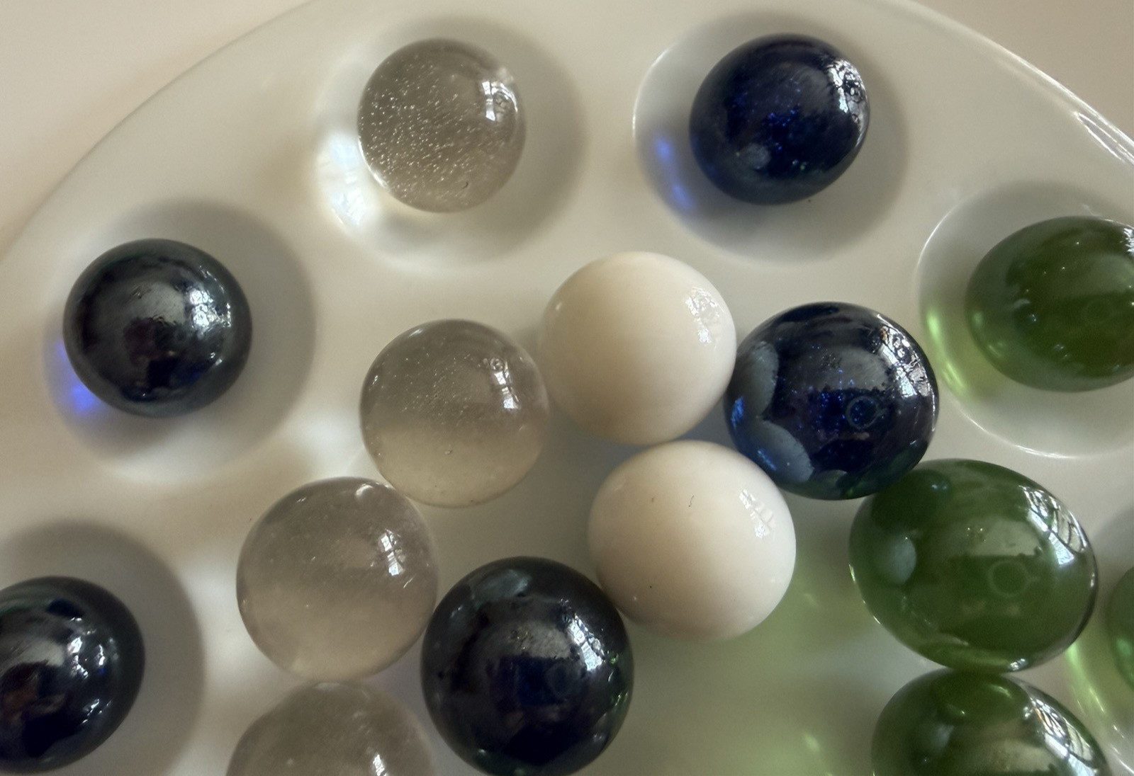 Vintage Mixed Blue & Green & & White & Clear Glass MARBLE LOT~ 22 PC~4 colors