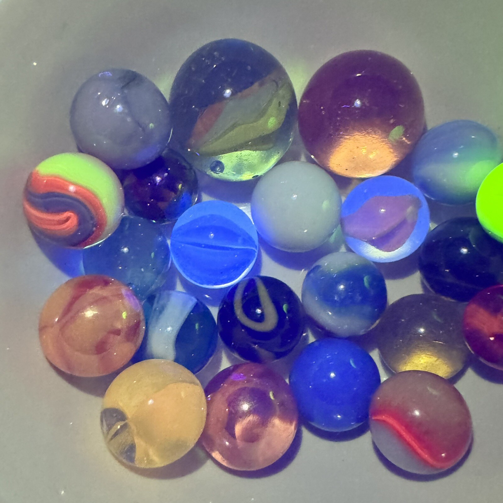 Vintage Marble Lot Of MARBLES UV Reactive Cadmium Uranium Lot #80